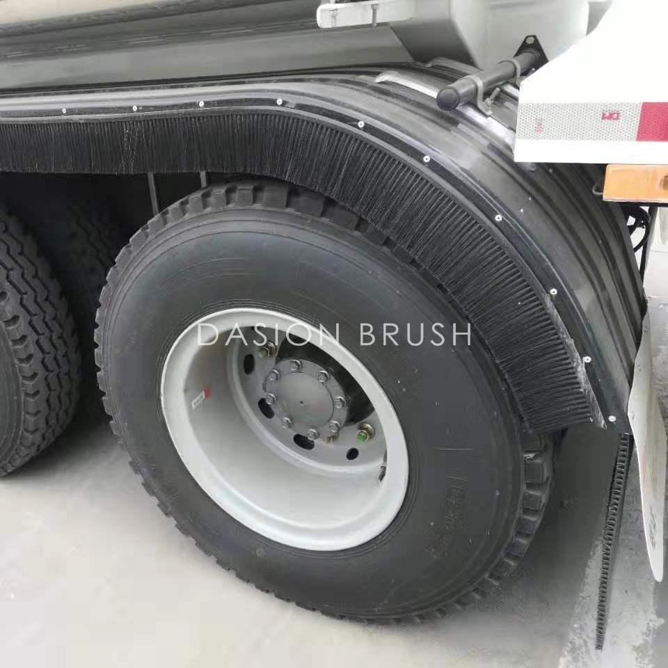 Heavy Vehicle Spray Suppressant Brush