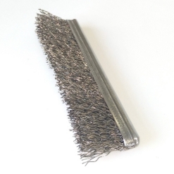 Strip brush