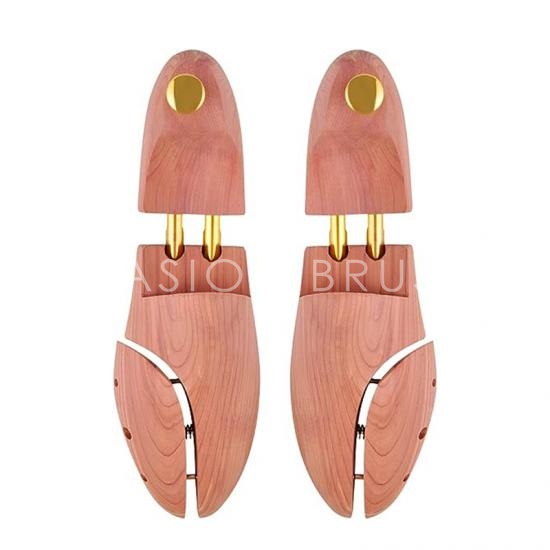 Cedar Shoe Tree